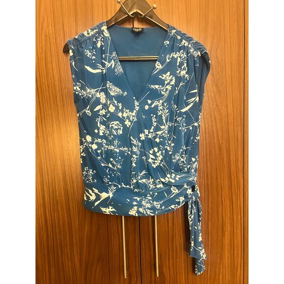 INC International Concepts Wrap Top XS NWT Blue White Floral Tie Waist - Picture 2 of 10